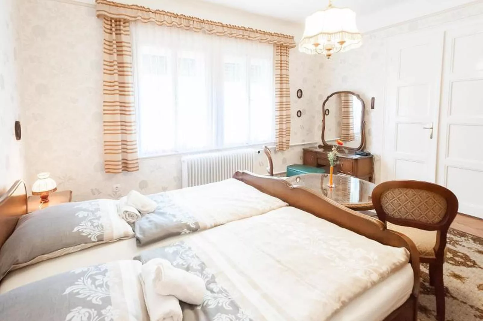 Ferienhaus in Budapest mit großem Garten-Chambre