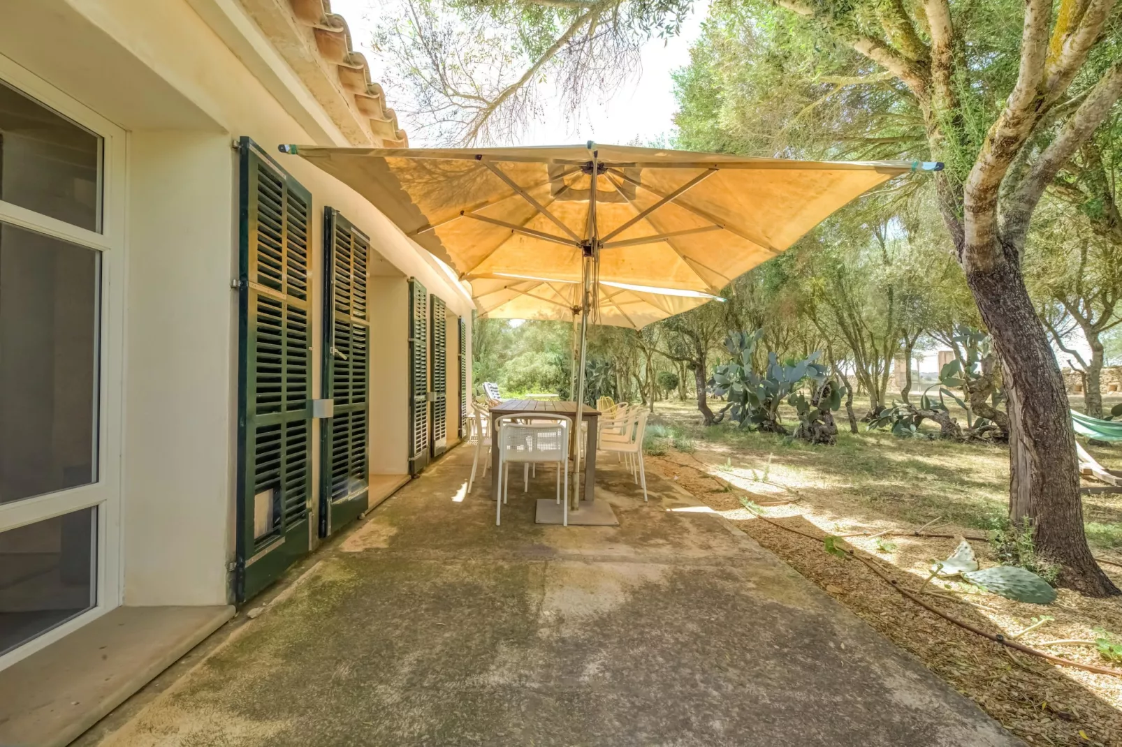 Gallinero-Terrace balcony