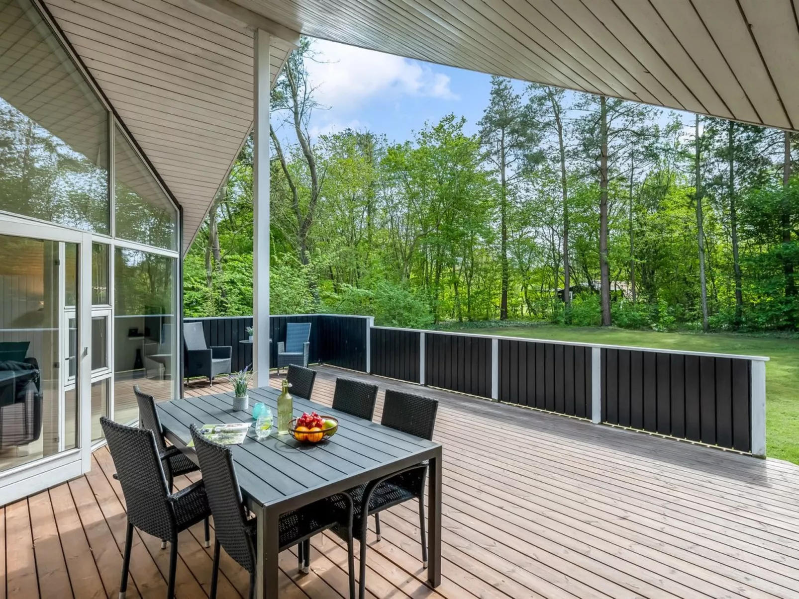 "Akule" - 10km from the sea-Outside