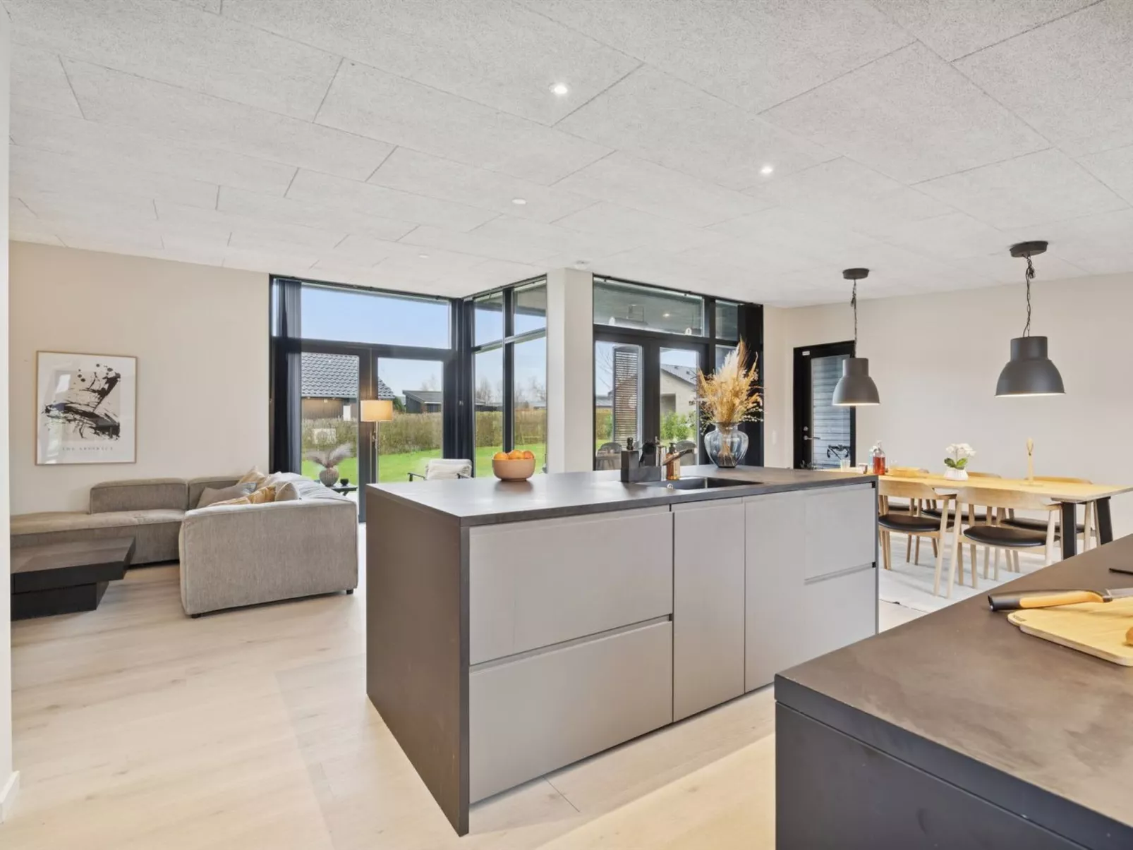 "Emelina" - 300m from the sea-Drinnen