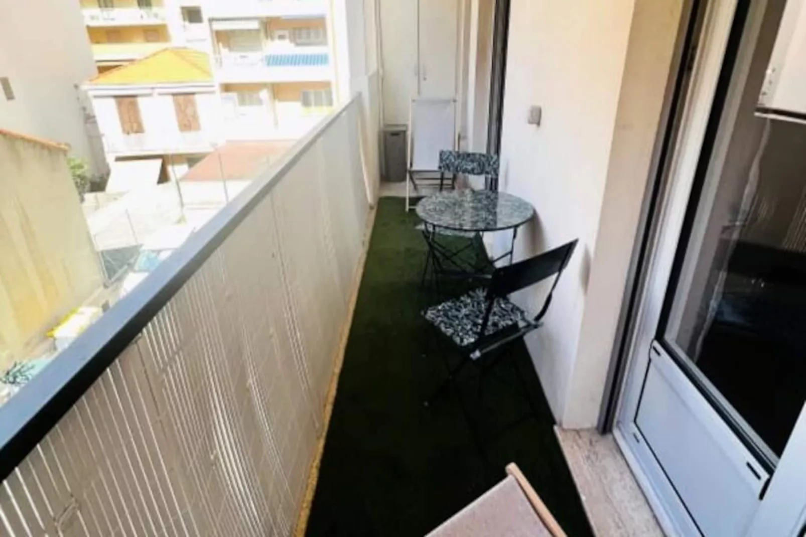 Résidence Appartement Tout Neuf Vue Mer Avec 2 Chambres Dans Antibes-Untagged