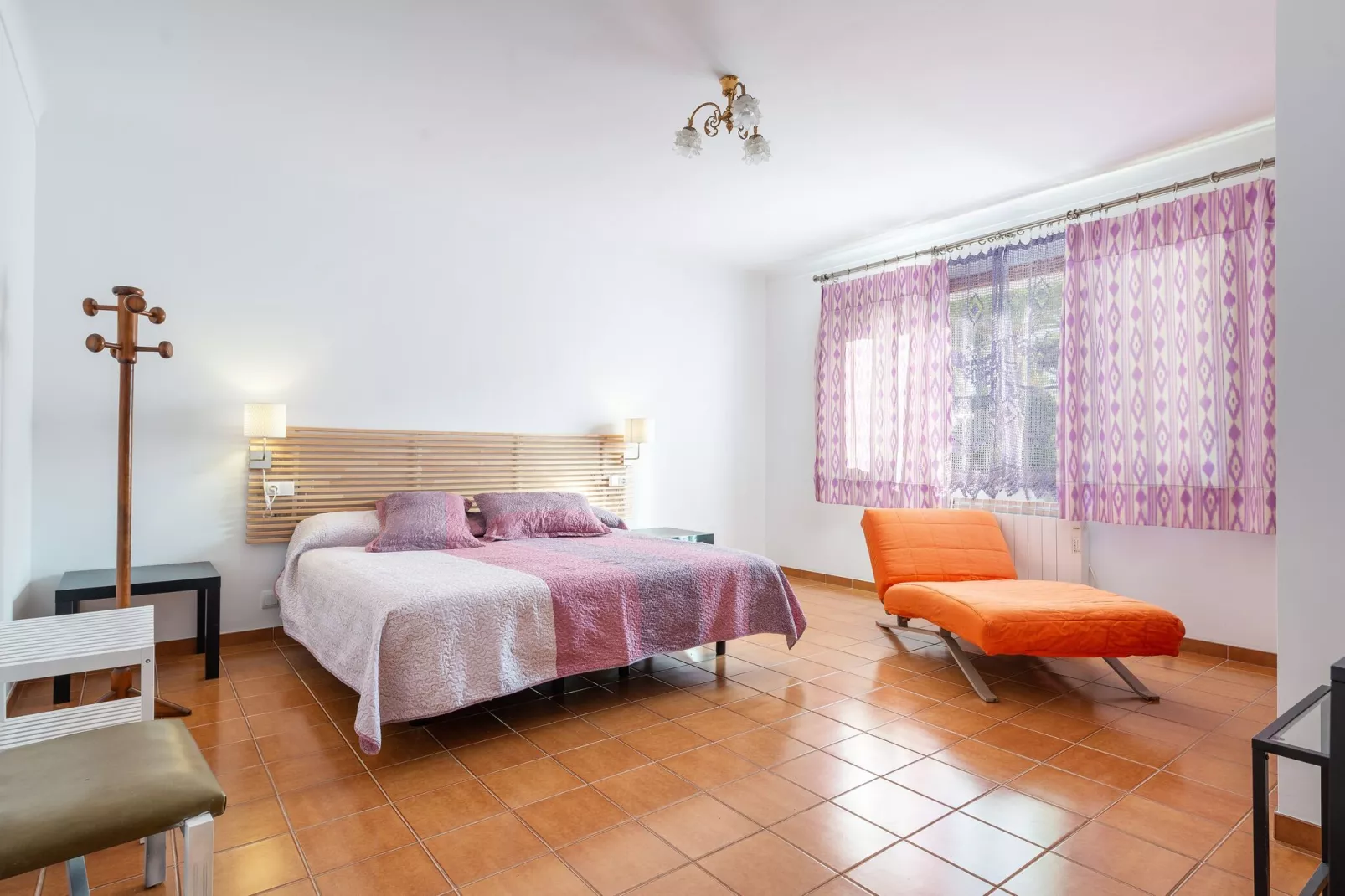 Estrel-Exterior summer