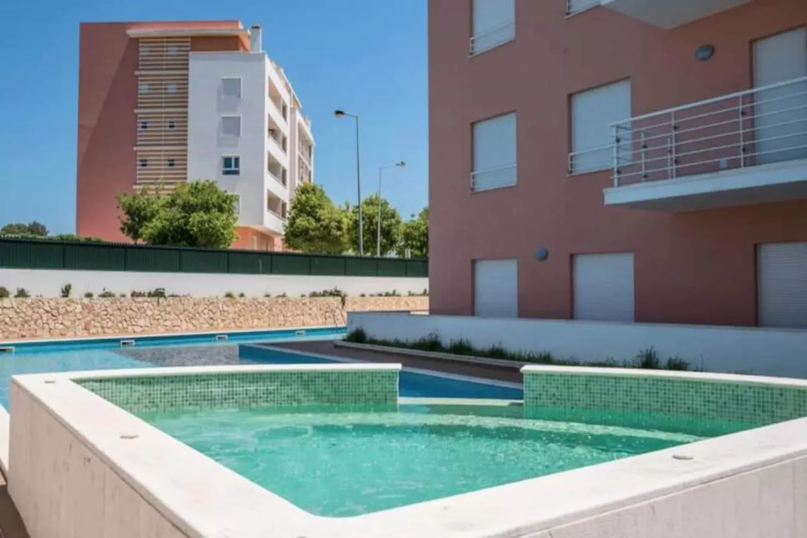 Central Modern 2-bed Apartment Arma&ccedil;&atilde;o De Pera-Nicht zugeordnet