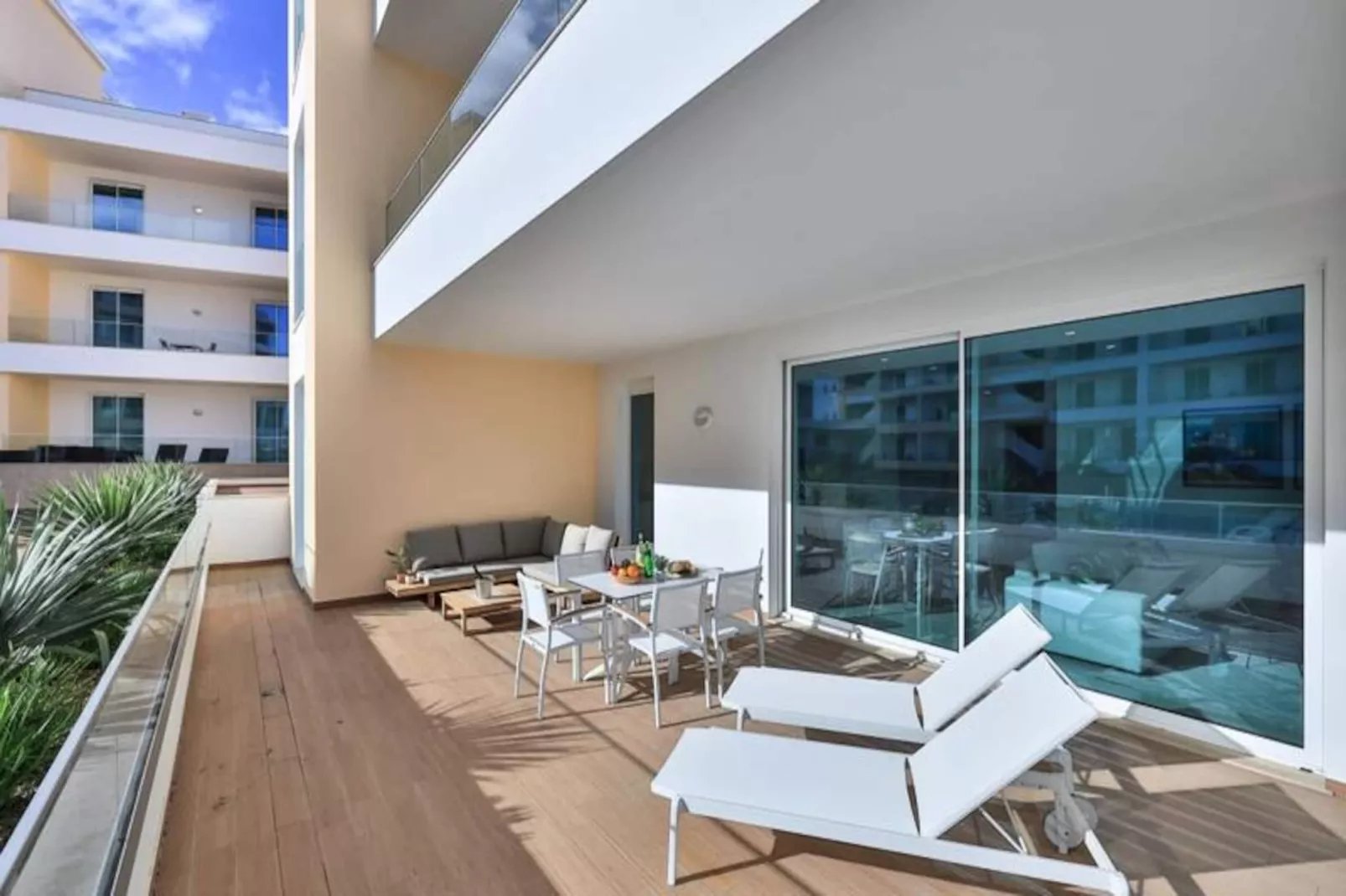 Adega Marina Apartments - Pool View-Non tagué