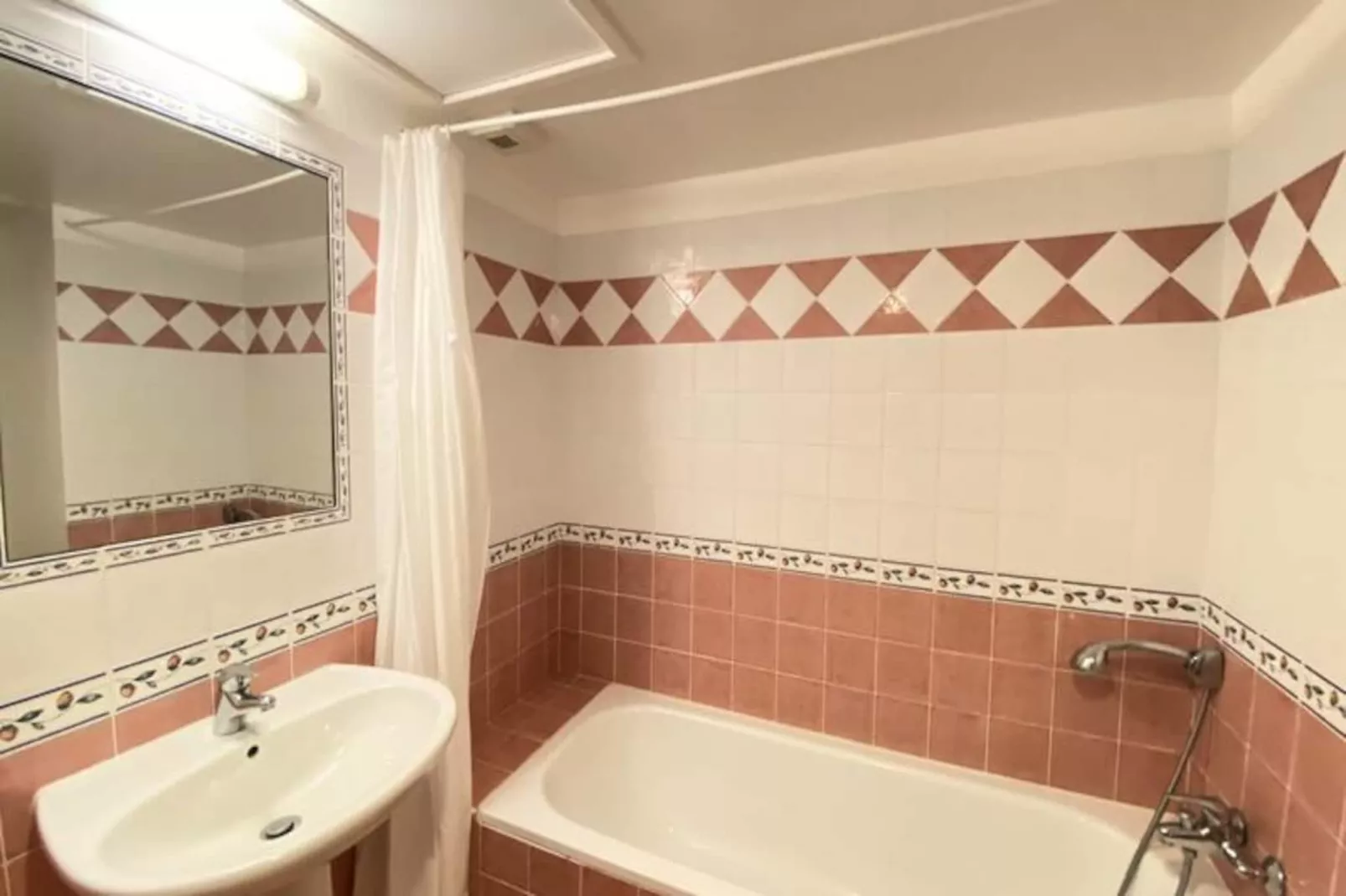 04b7 : Beau T3 Au Coeur Des Lavandes - Piscine-Untagged