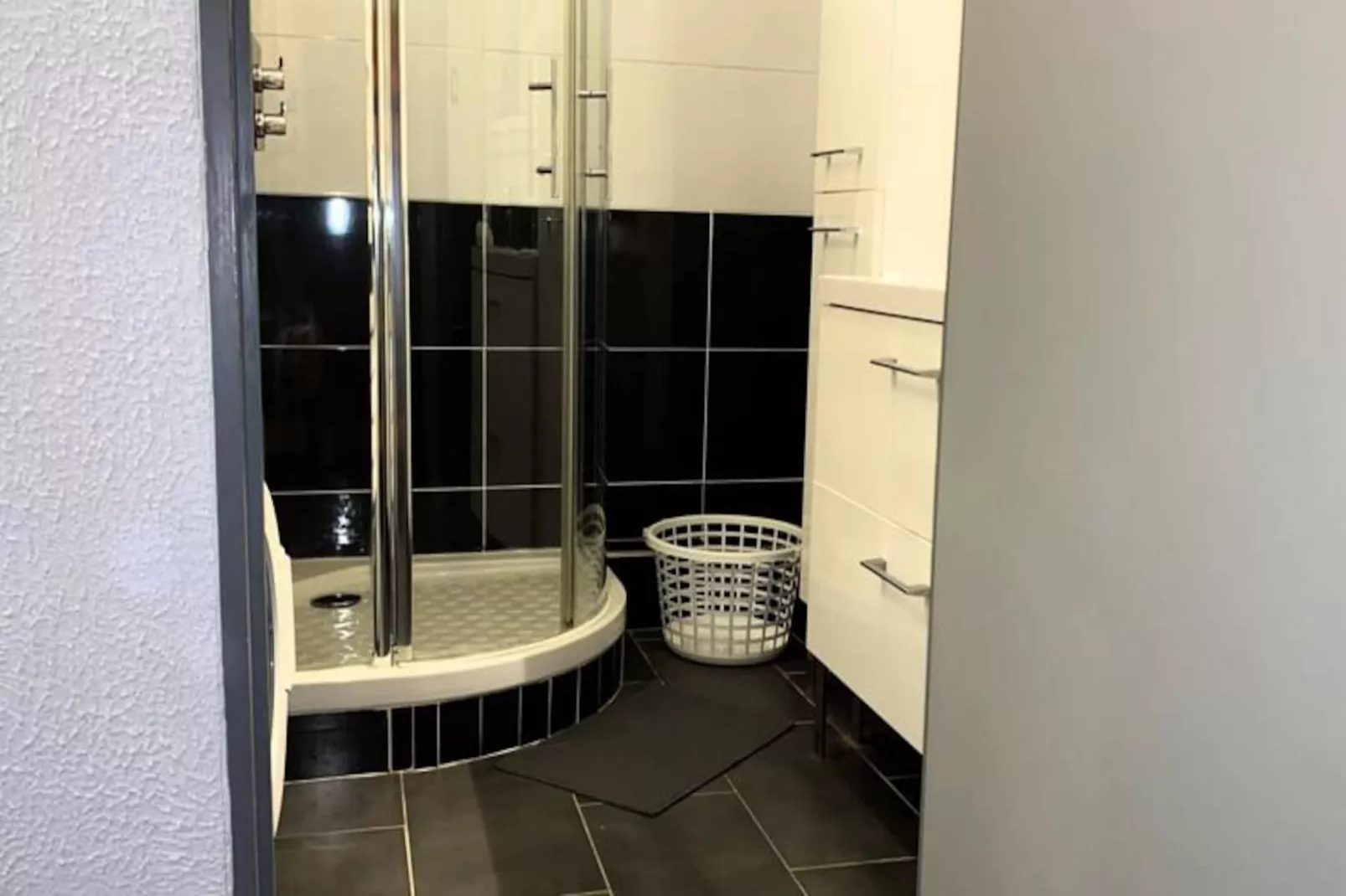 Beau T2 Bis Traversant Idéalement Situé-Nicht zugeordnet