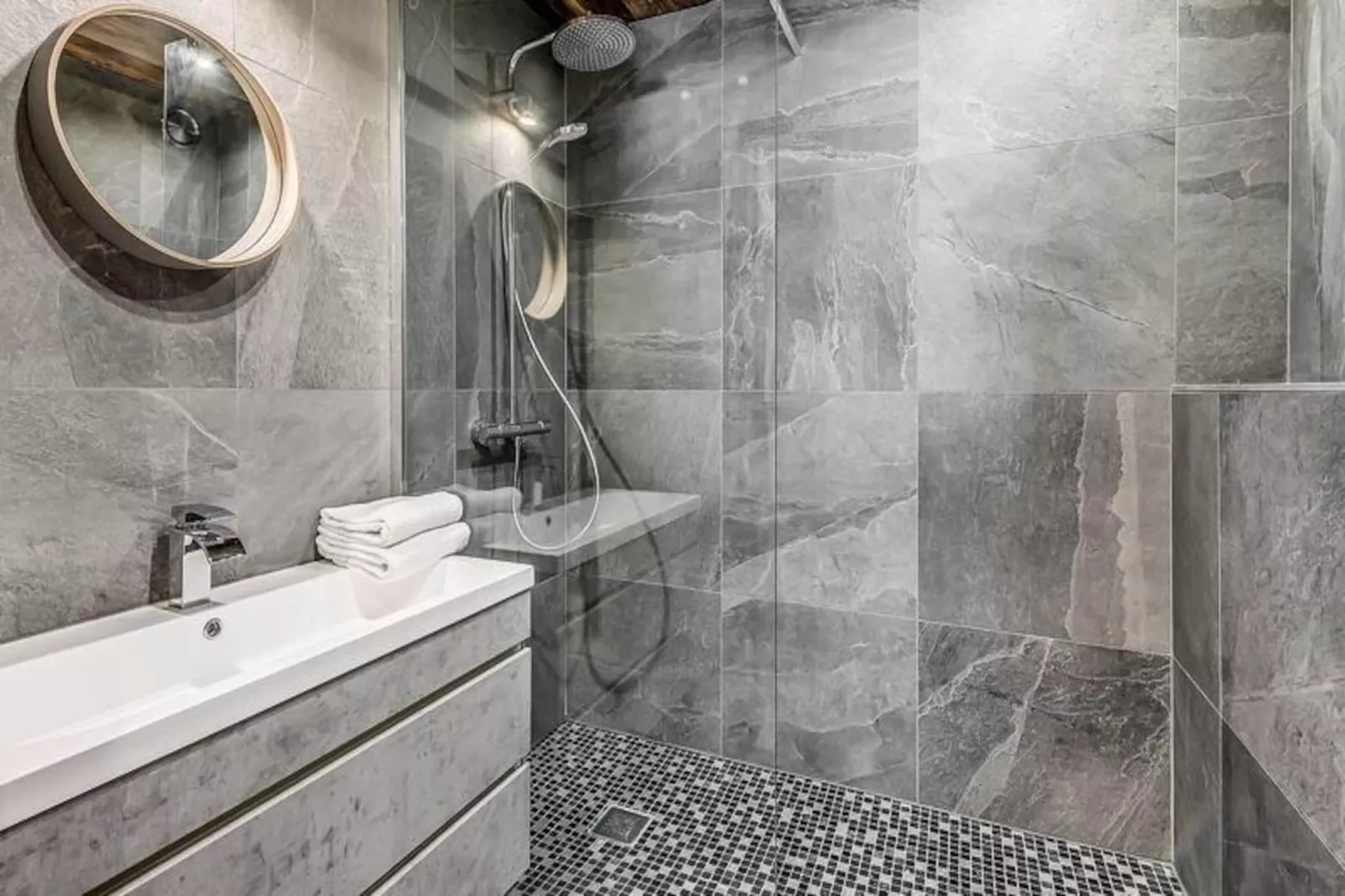 Chalet Paradis Blanc-Non tagué