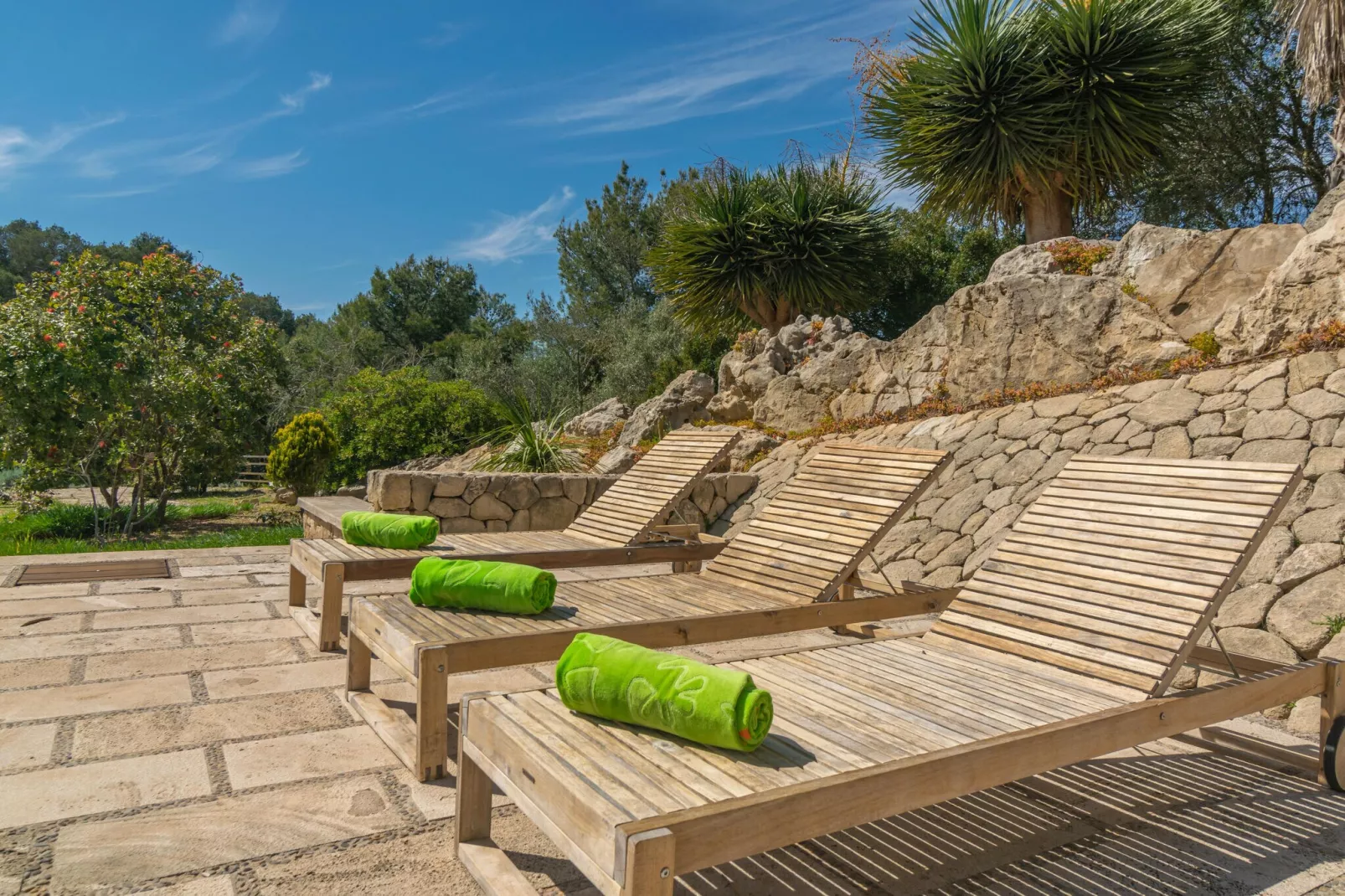 Hortella (ecofinca)-Exterior summer