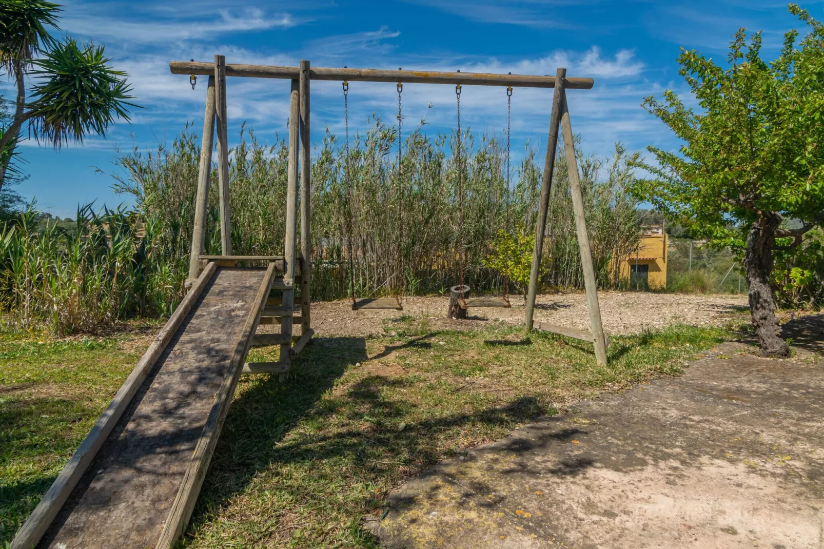 Hortella (ecofinca)-Exterior summer
