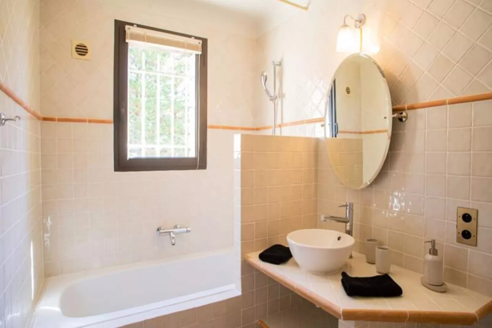 Villa De Haut Standing - 8 Chambres - Piscine-Untagged