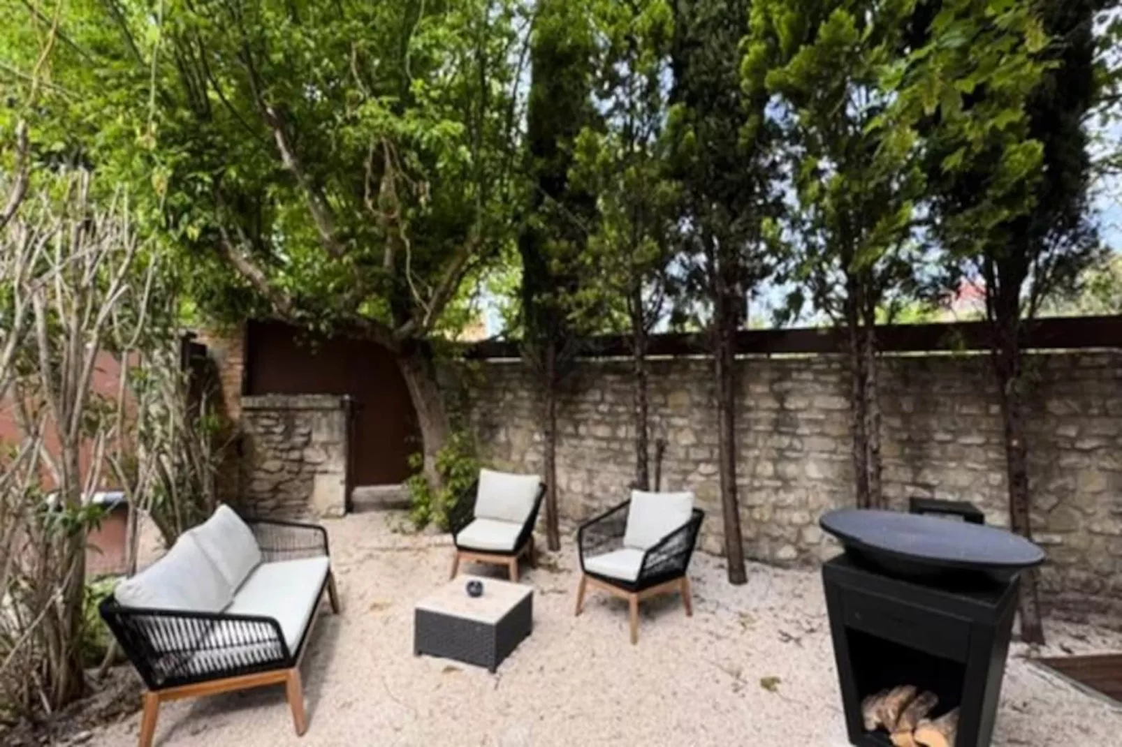 Elivi : Maison De Ville Avec Jardin &agrave; Deux Pas Du Centre Historique-Non tagué