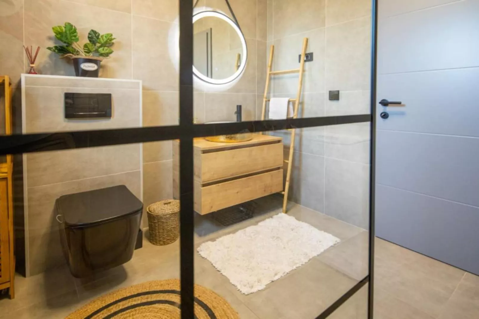 Lux Vintage House Bella Vita Biograd na Moru with Pool-Bathroom