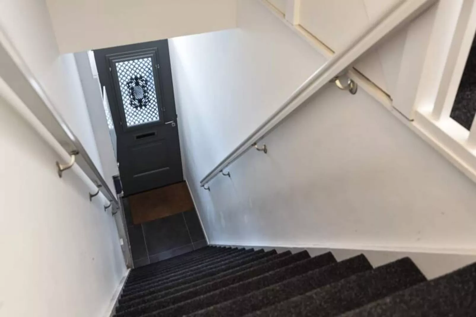 Isa Mae Apartment - Non tagué