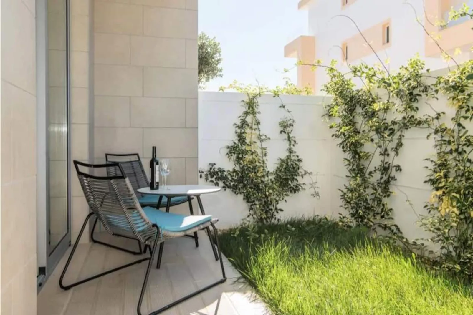 Zentuni Ocean Front-Nicht zugeordnet