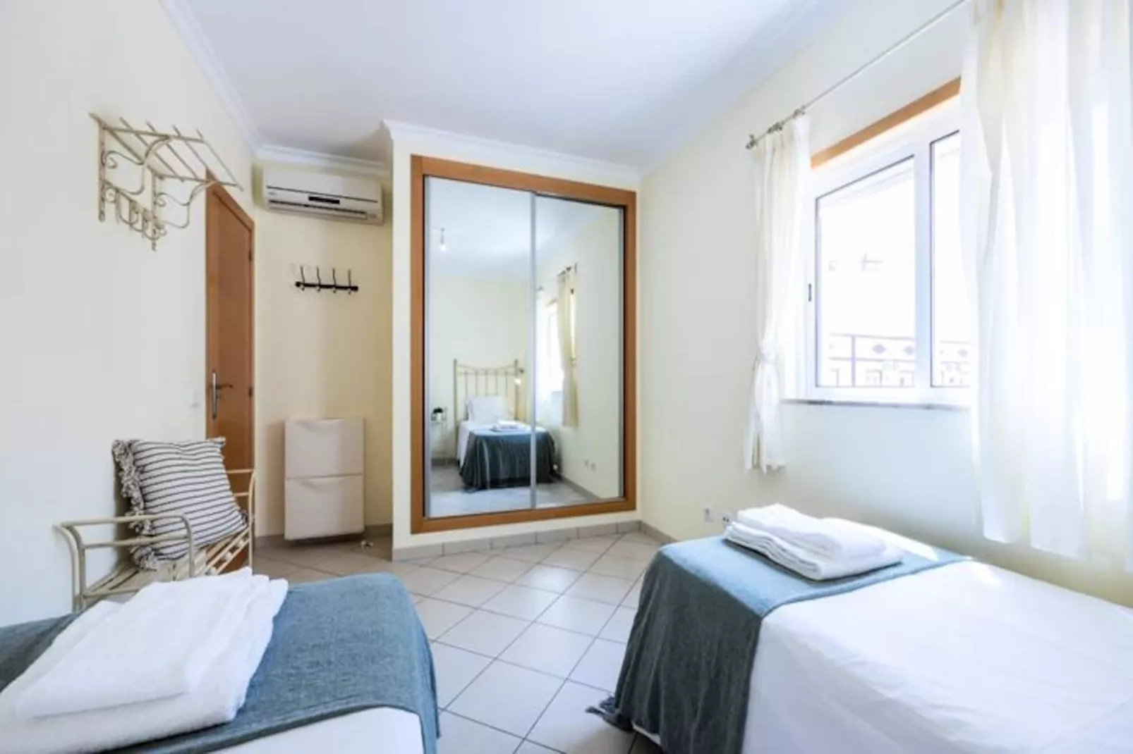 Altura Beach Apartment-Untagged