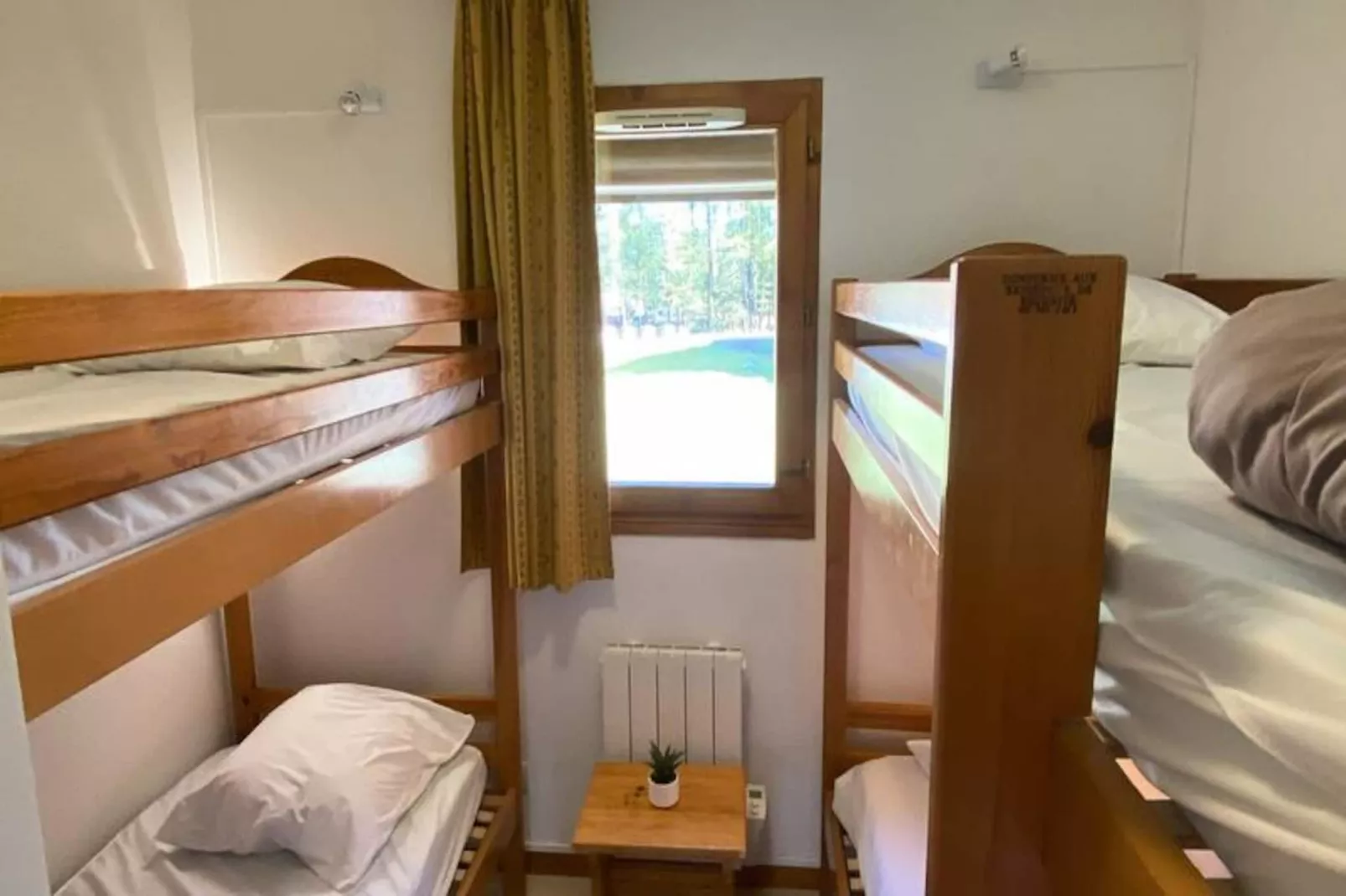 Les Chalets De Superd Dauphinelle-Untagged