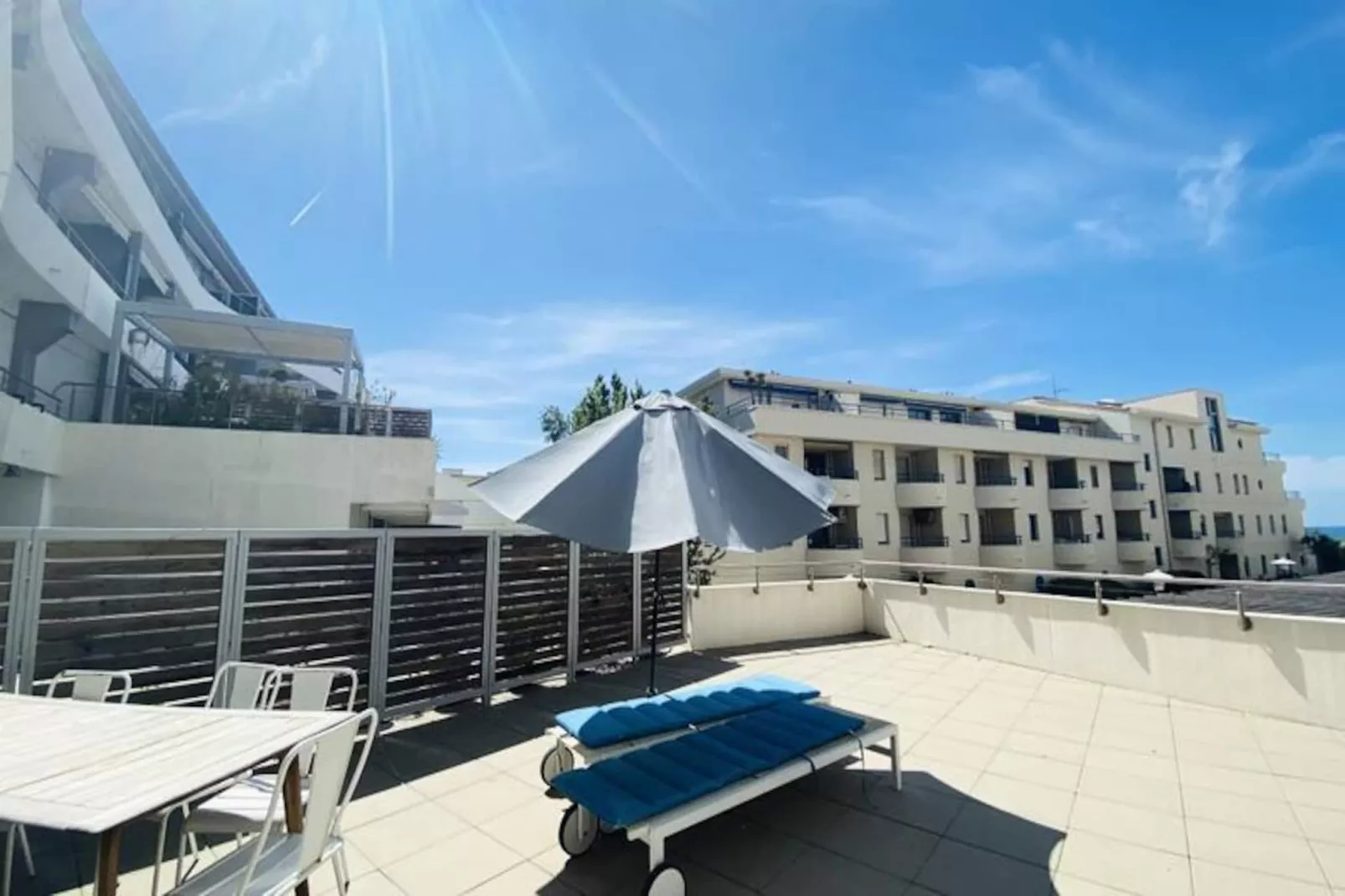 Résidence Terrasse Ensoleill&eacute;e : Appartement 1 Chambre 1 Cabine Vue Mer Terrasse-Untagged