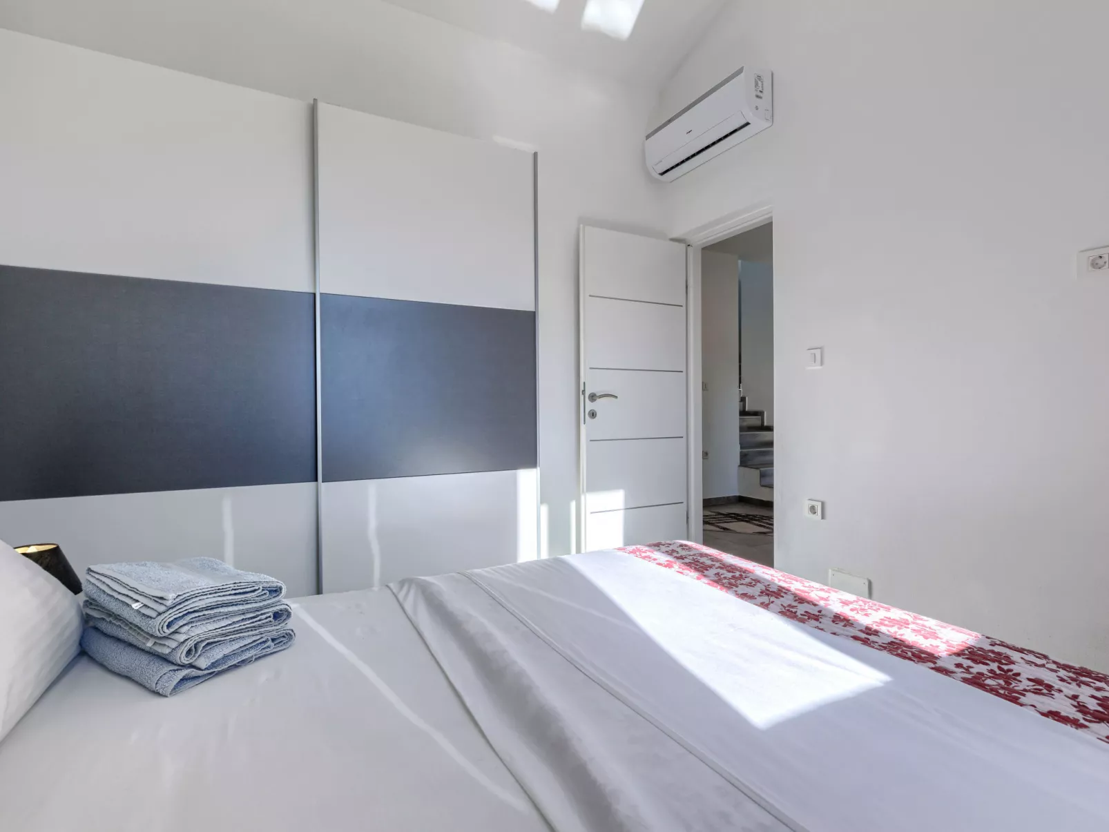 Istria Queen-Drinnen