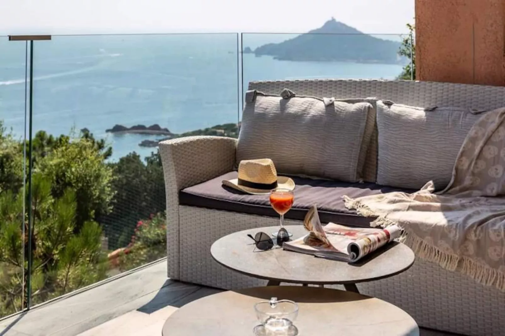 Sublime Villa Azur&eacute;enne 8 Pers, Piscine Et Vue Mer-Untagged