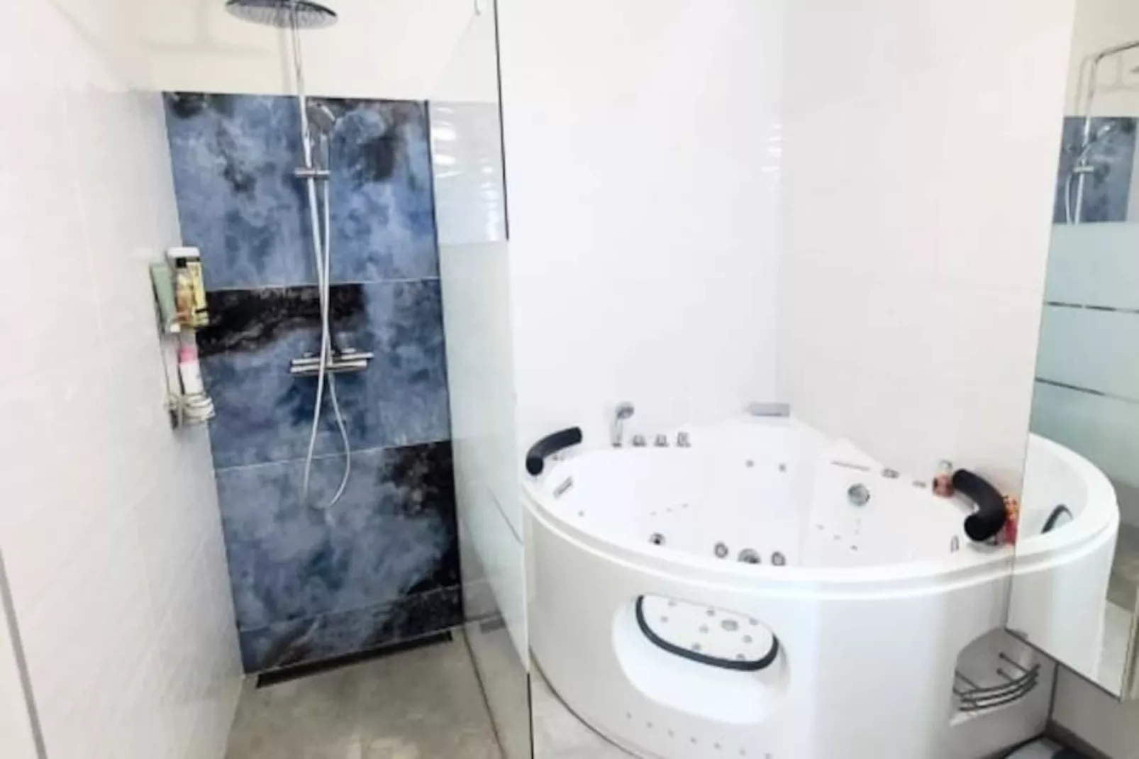 Maison Familiale Avec Piscine - Isle-sur-la-sorgue-Non tagué