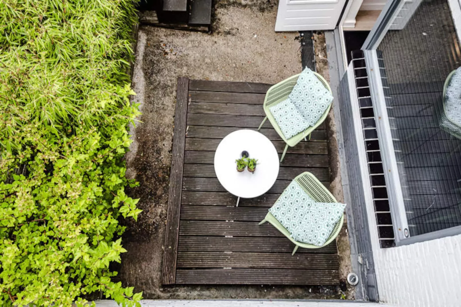 Summer House - Souterrain-Non tagué
