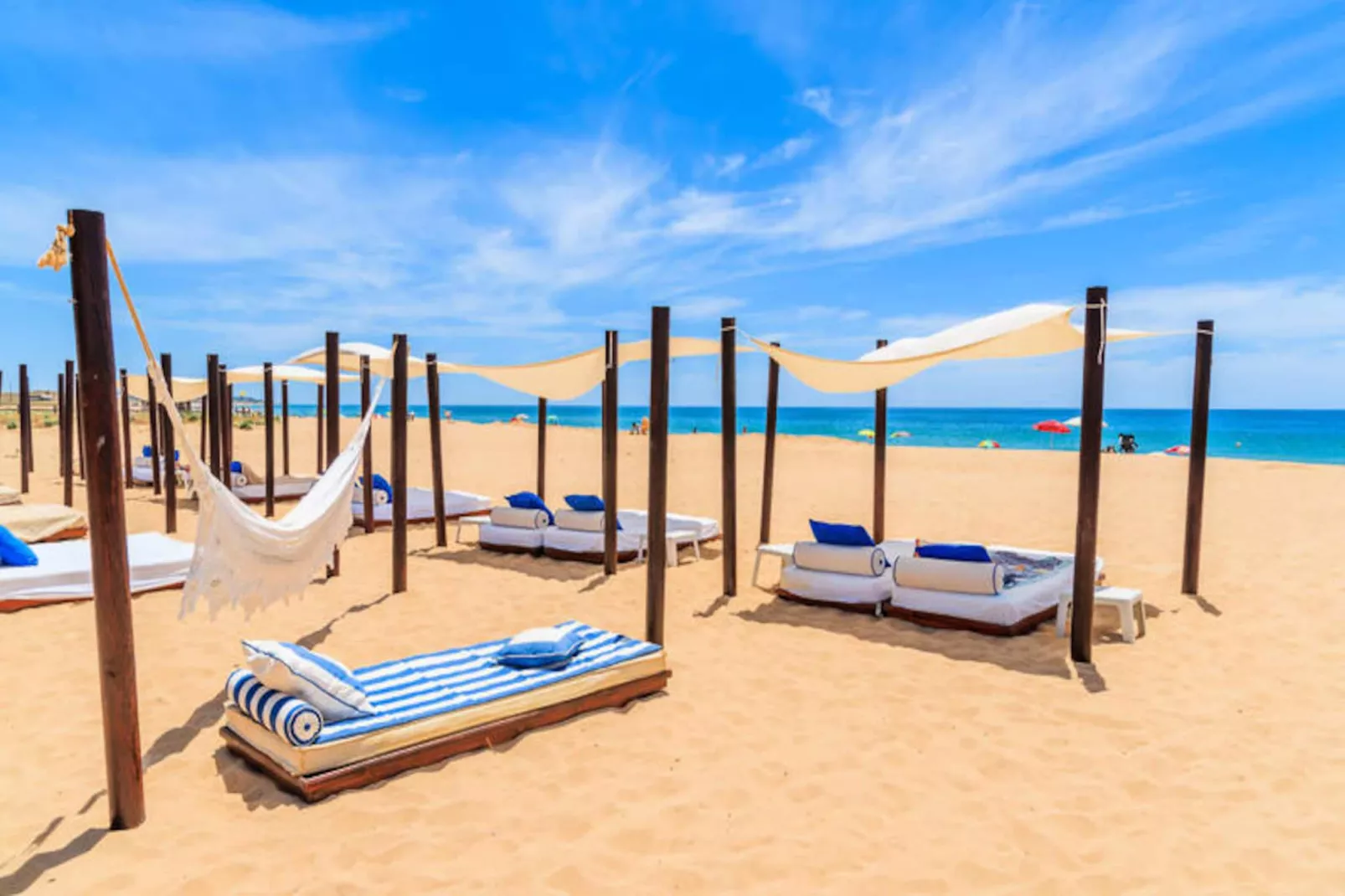 Frontline Seaview Apartment-Non tagué