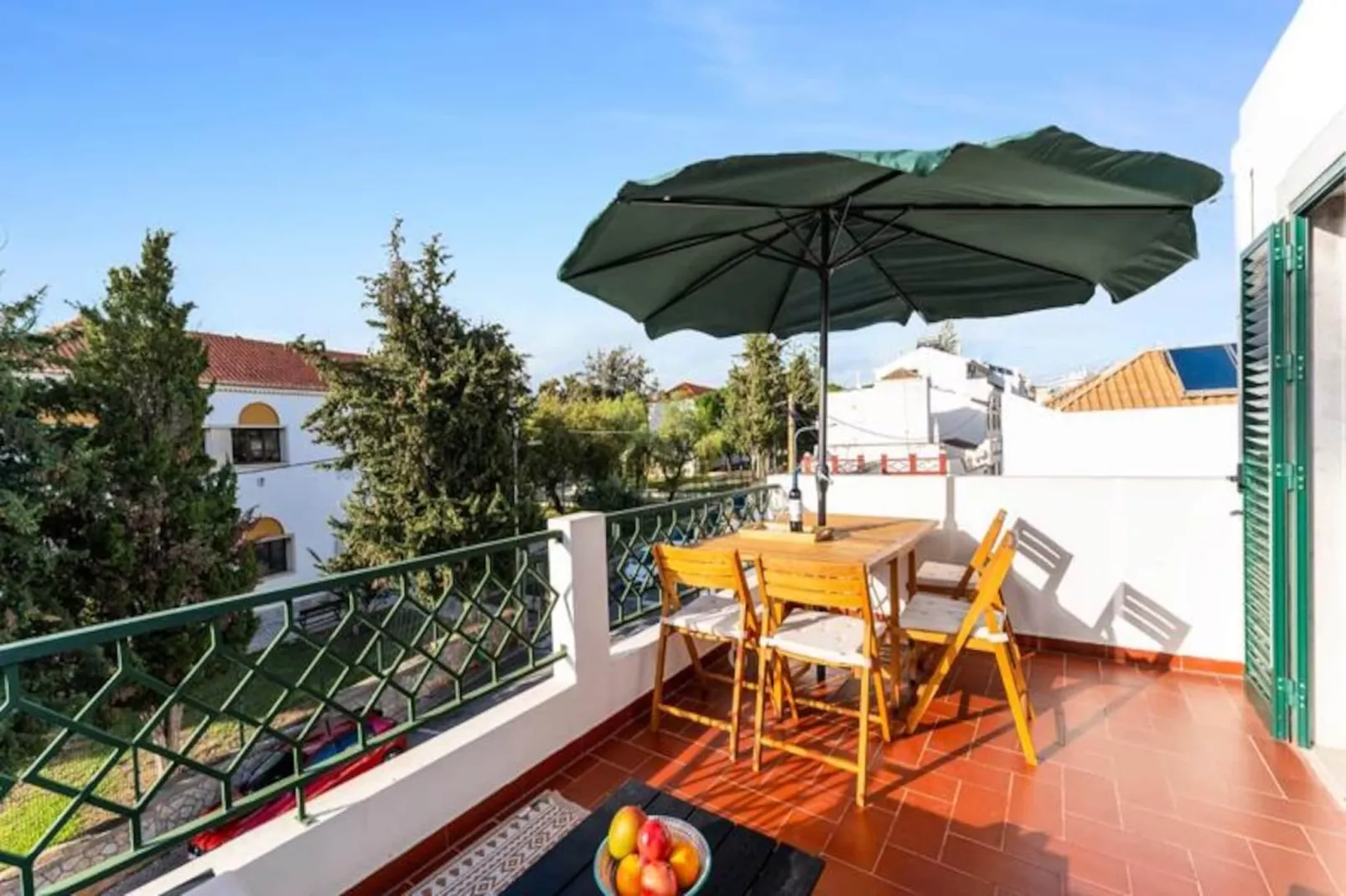 Casa Verde - Traditional Townhouse-Non tagué