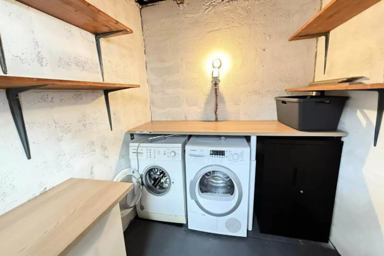 06cp - Beau T2 Super équipé Avec Terrasse-Non tagué