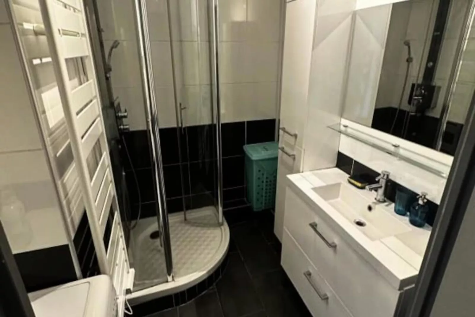 Beau T2 Bis Traversant Idéalement Situé-Nicht zugeordnet