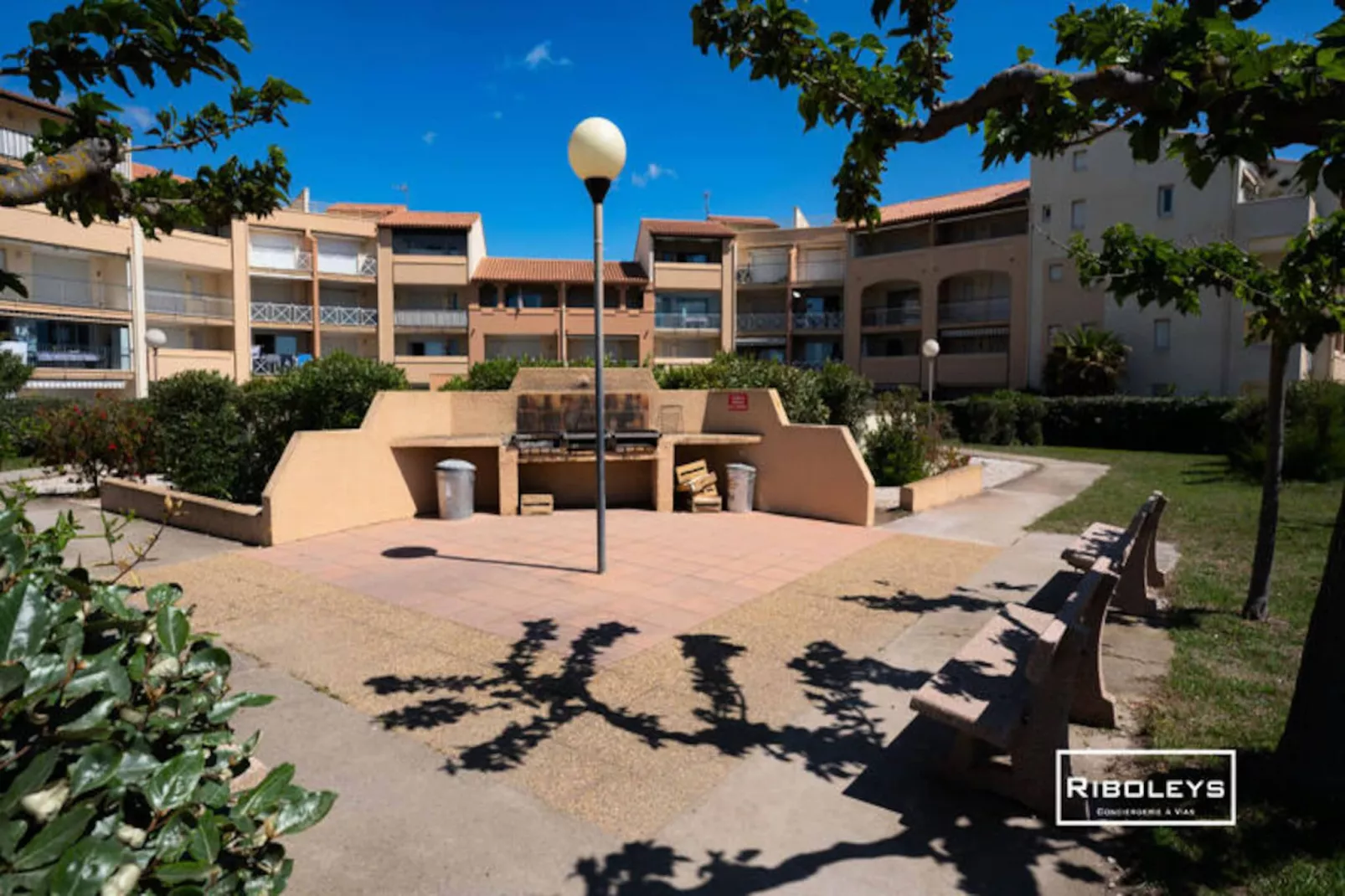 Vias-plage - Appartement Climatis&eacute; Avec Piscine Face &agrave; La Mer-Non tagué