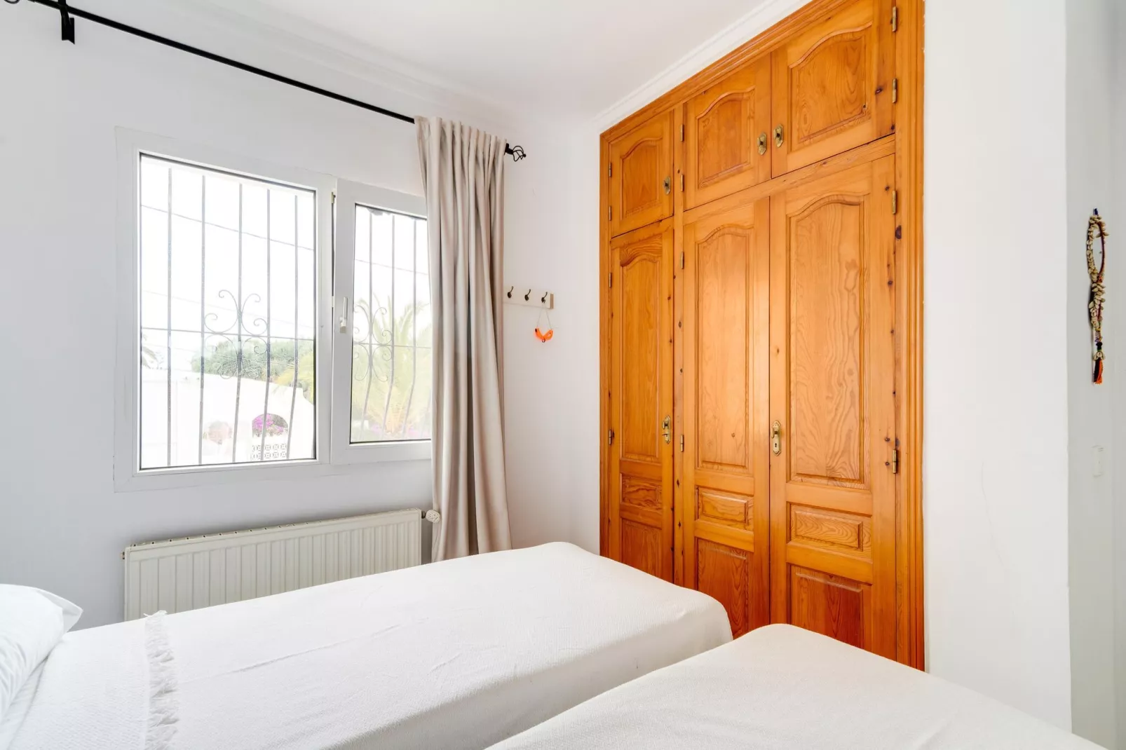 El Paraíso-Bedroom