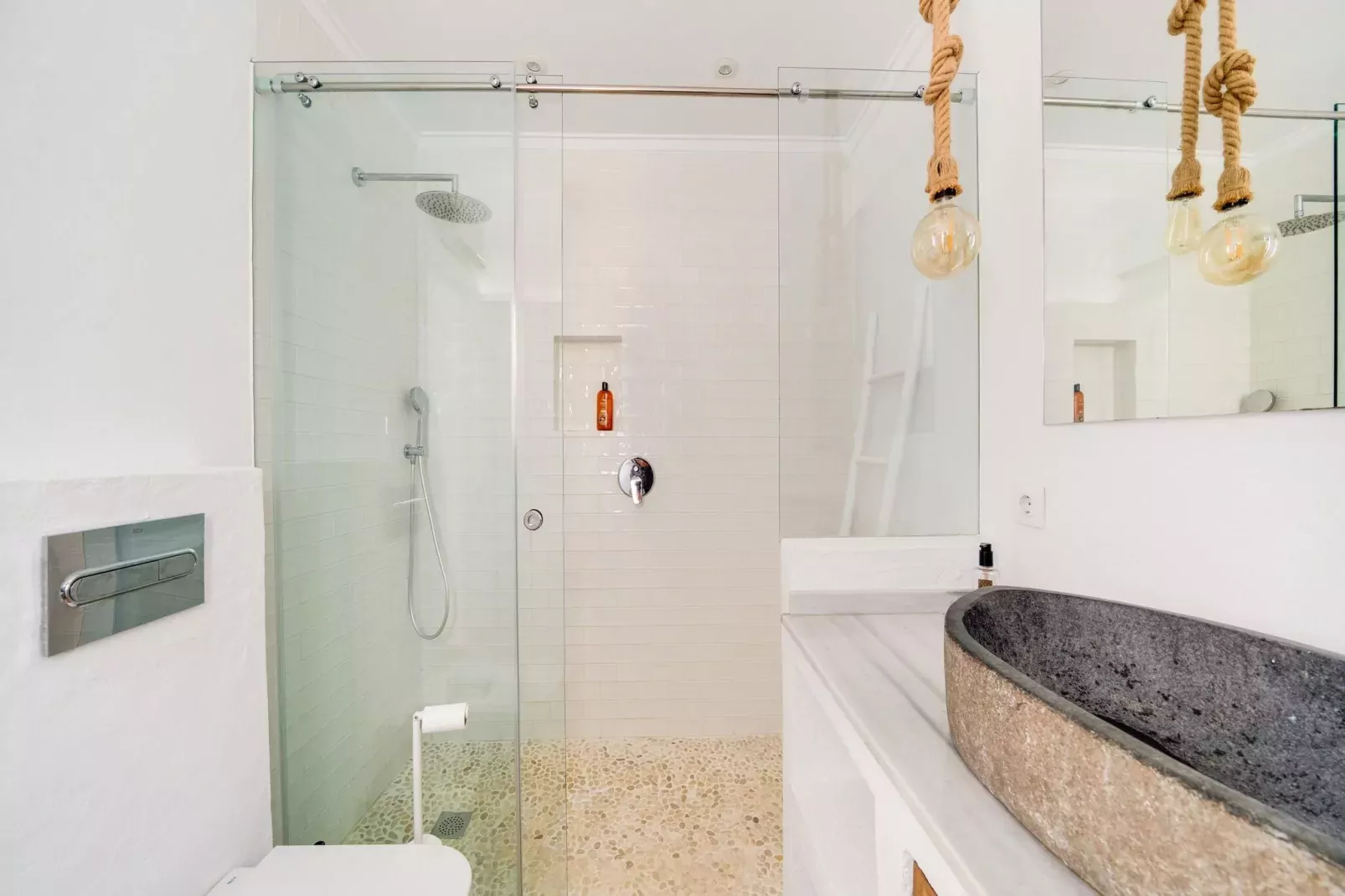 El Paraíso-Bathroom