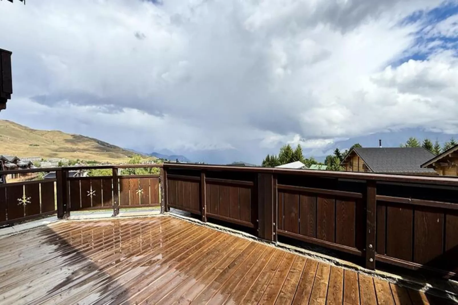 Résidence Complexe Aiguilles-Untagged