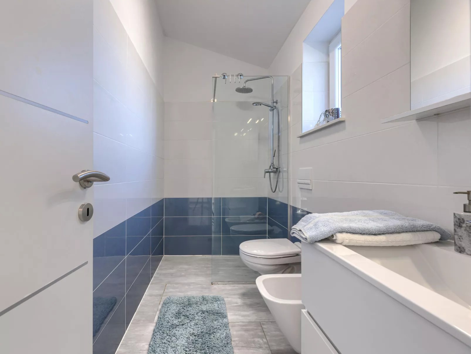 Istria Queen-Drinnen