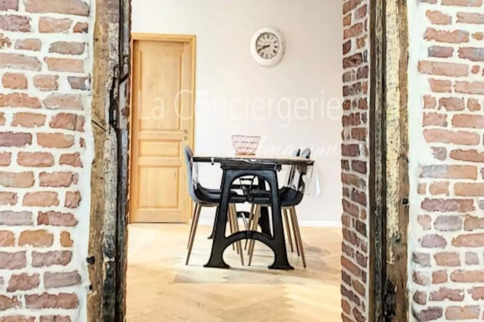 Résidence Aa13 - Le Victor Hugo - S&eacute;jour D&rsquo;exception Dans Un Appartement Historique-Untagged