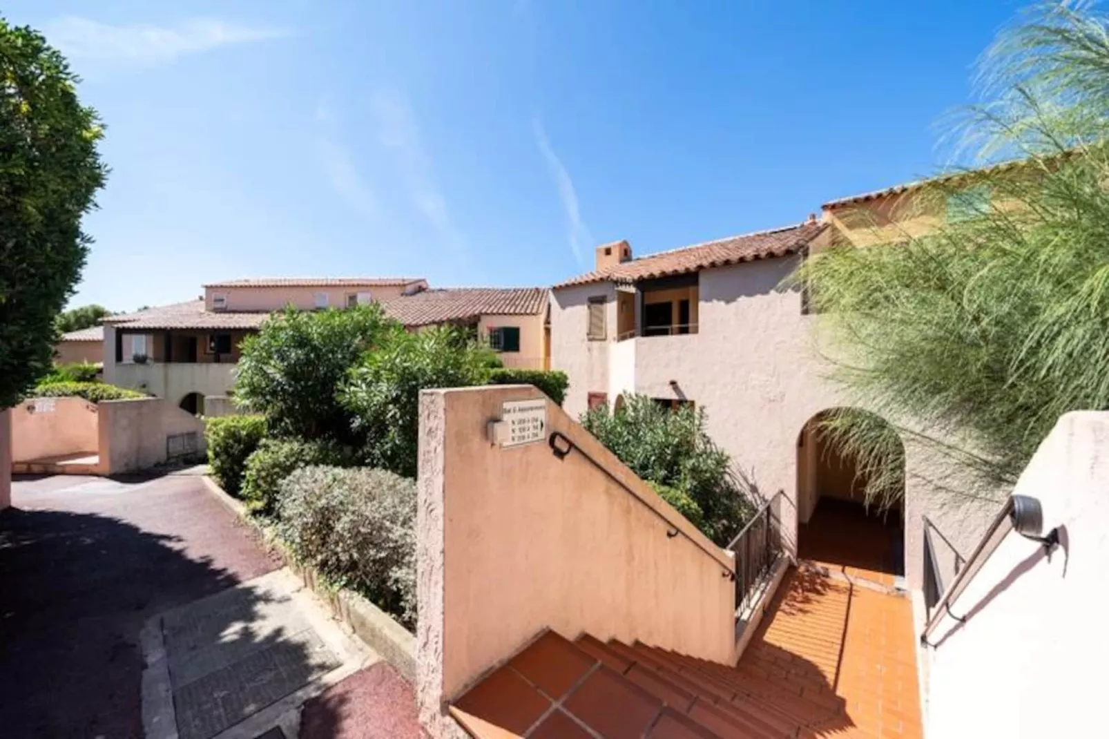 Vue Mer Imprenable, T3, Loggia, 6 Pers, Piscine, Tennis, Parking-Untagged