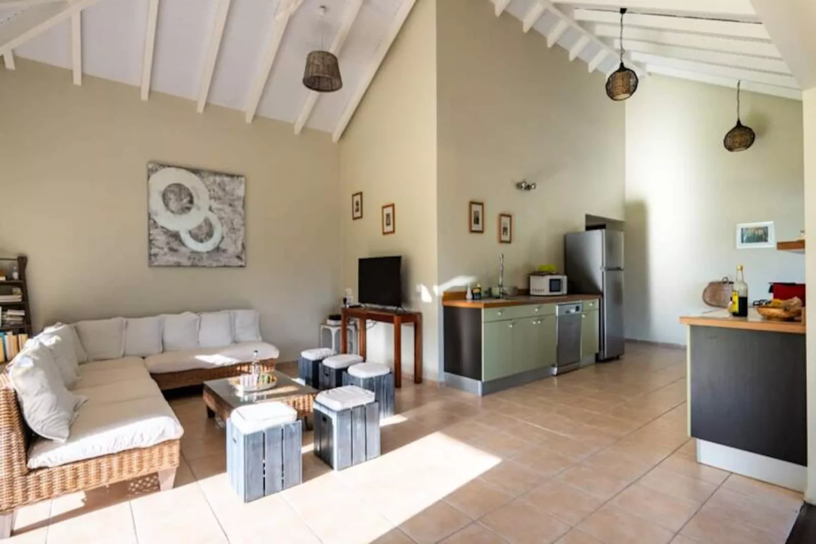 Villa Jacaranda - Untagged