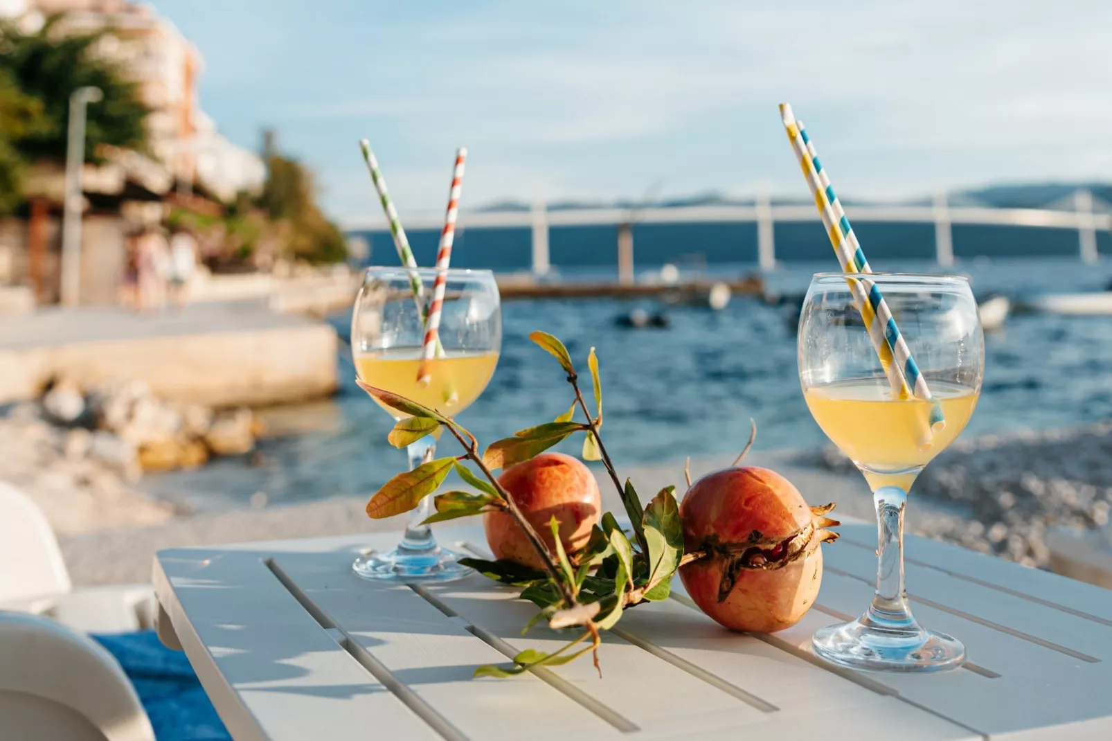 Apartments Dragobratović - Superior One Bedroom  Apartment with  Balcony and Side Sea View (Apartment 4)-Ambiente