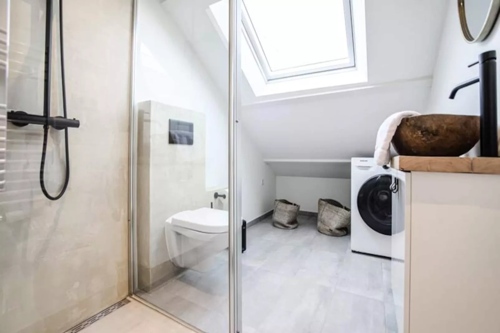 Yucca Beachhouse - Luxury Loft Apartment-Untagged