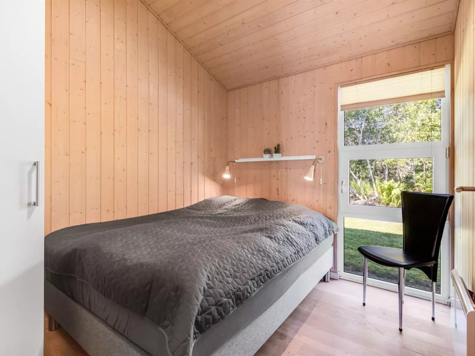 "Arny" - 1.5km from the sea-Inside