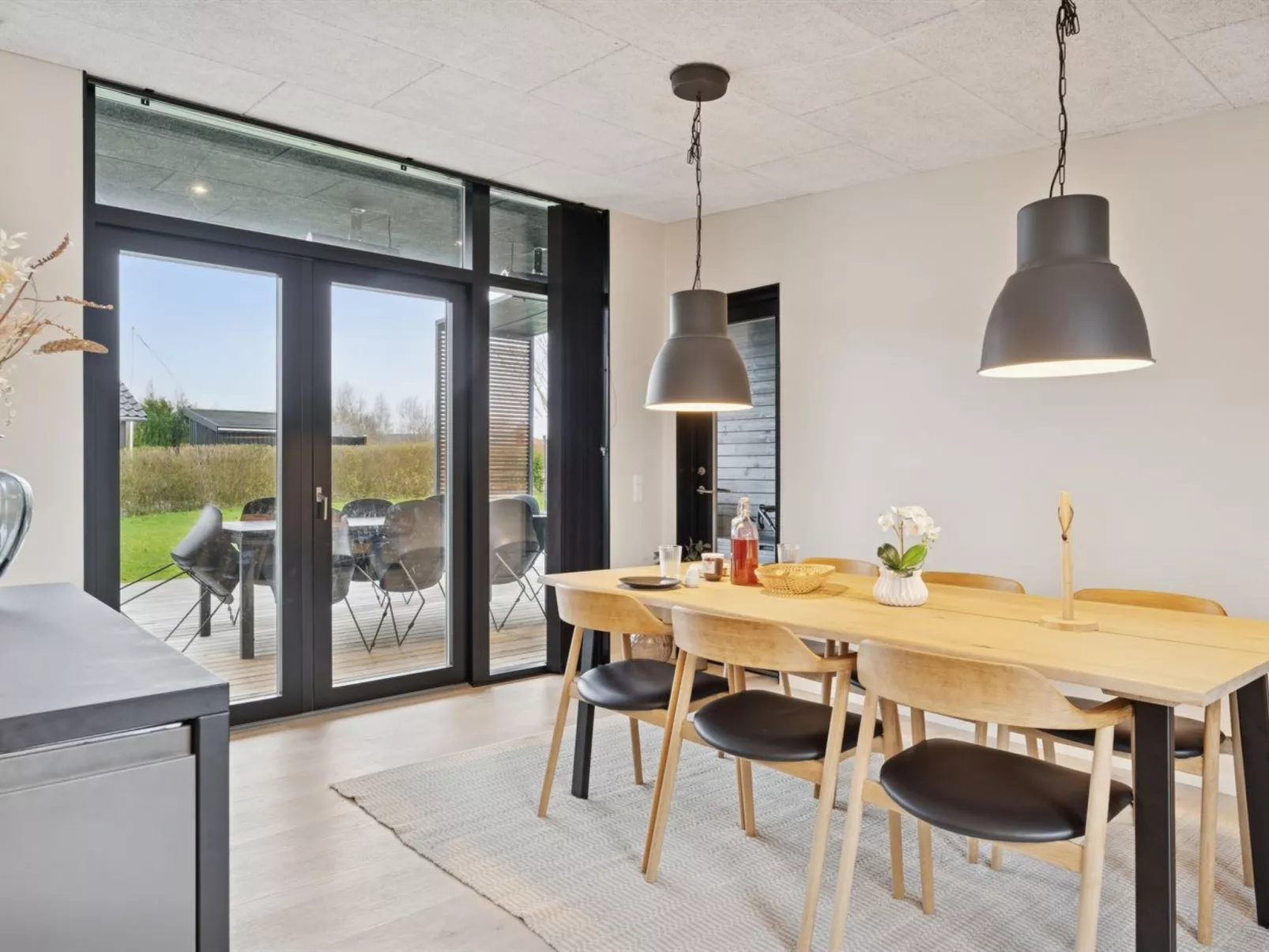 "Emelina" - 300m from the sea-Drinnen