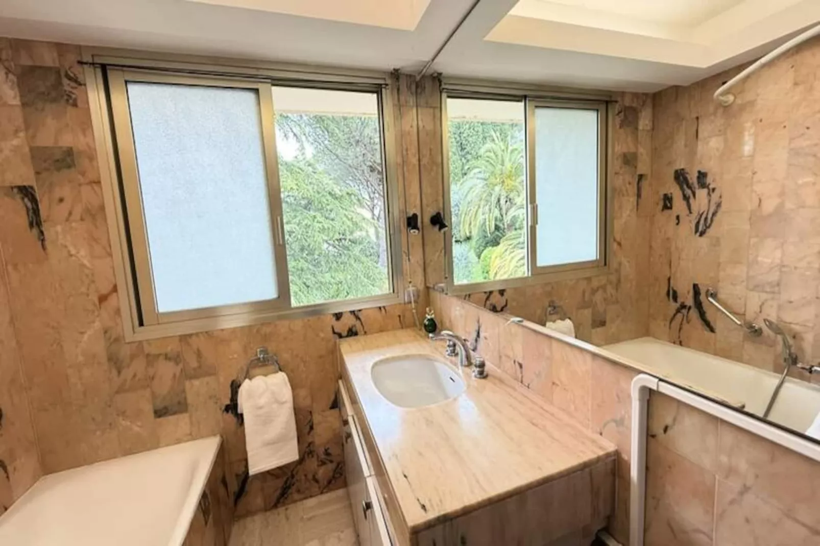 Bel Appartement 4 Chambres Vue Mer - Clim - Piscine - Tennis - Parc-Untagged