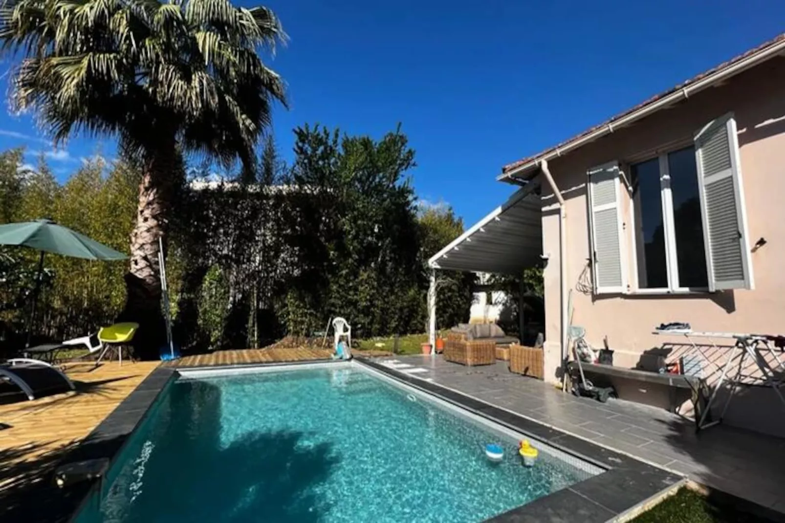 Résidence Maison De Vacances Au Centre-ville D'antibes Avec Piscine Priv&eacute;e-Untagged