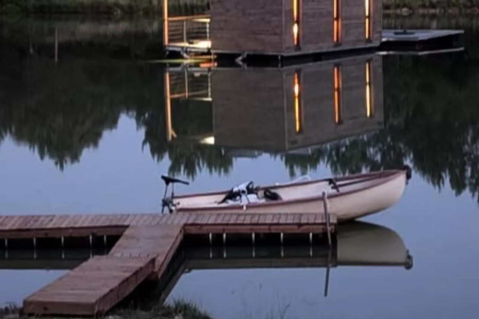 Lodge Sur L'eau En Dordogne-Non tagué