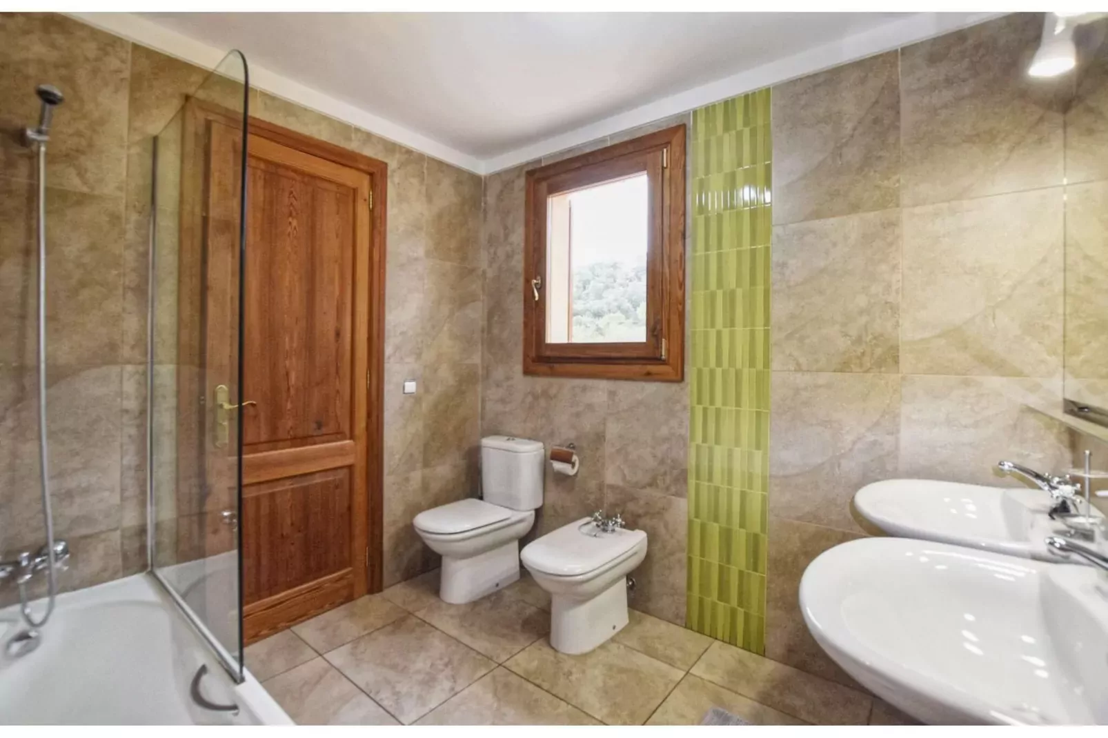 Pla de Ses Rotes-Badezimmer