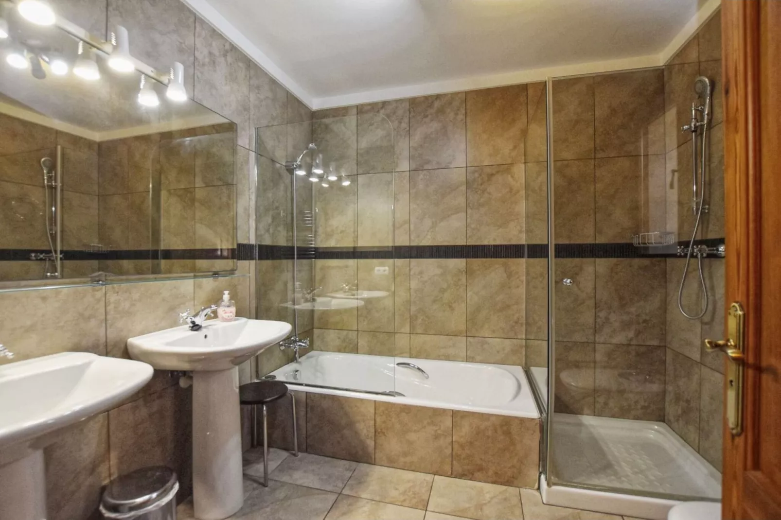Pla de Ses Rotes-Badezimmer