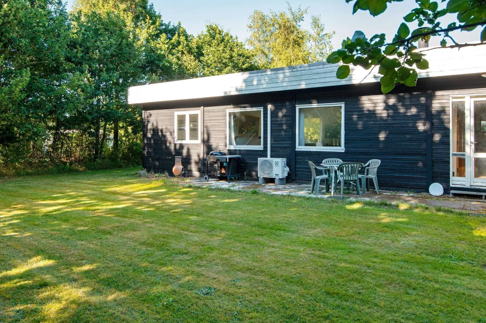 6 person holiday home in Ørsted-By Traum