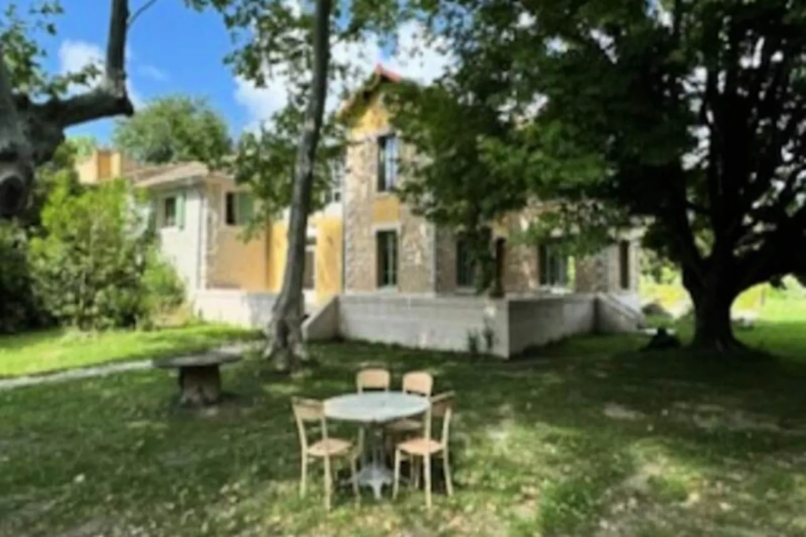 Magnifique Maison Bourgeoise R&eacute;nov&eacute;e Avec &eacute;l&eacute;gance Et Style Art D&eacute;co-Untagged