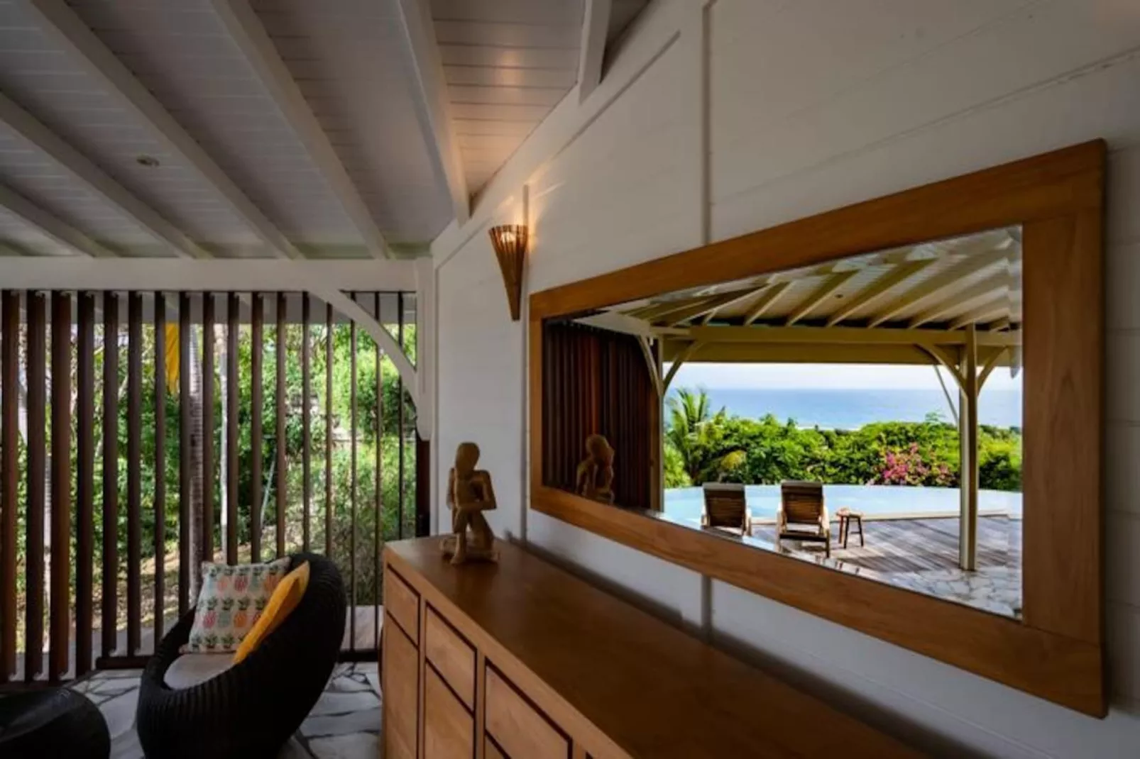 Villa Calico - Untagged