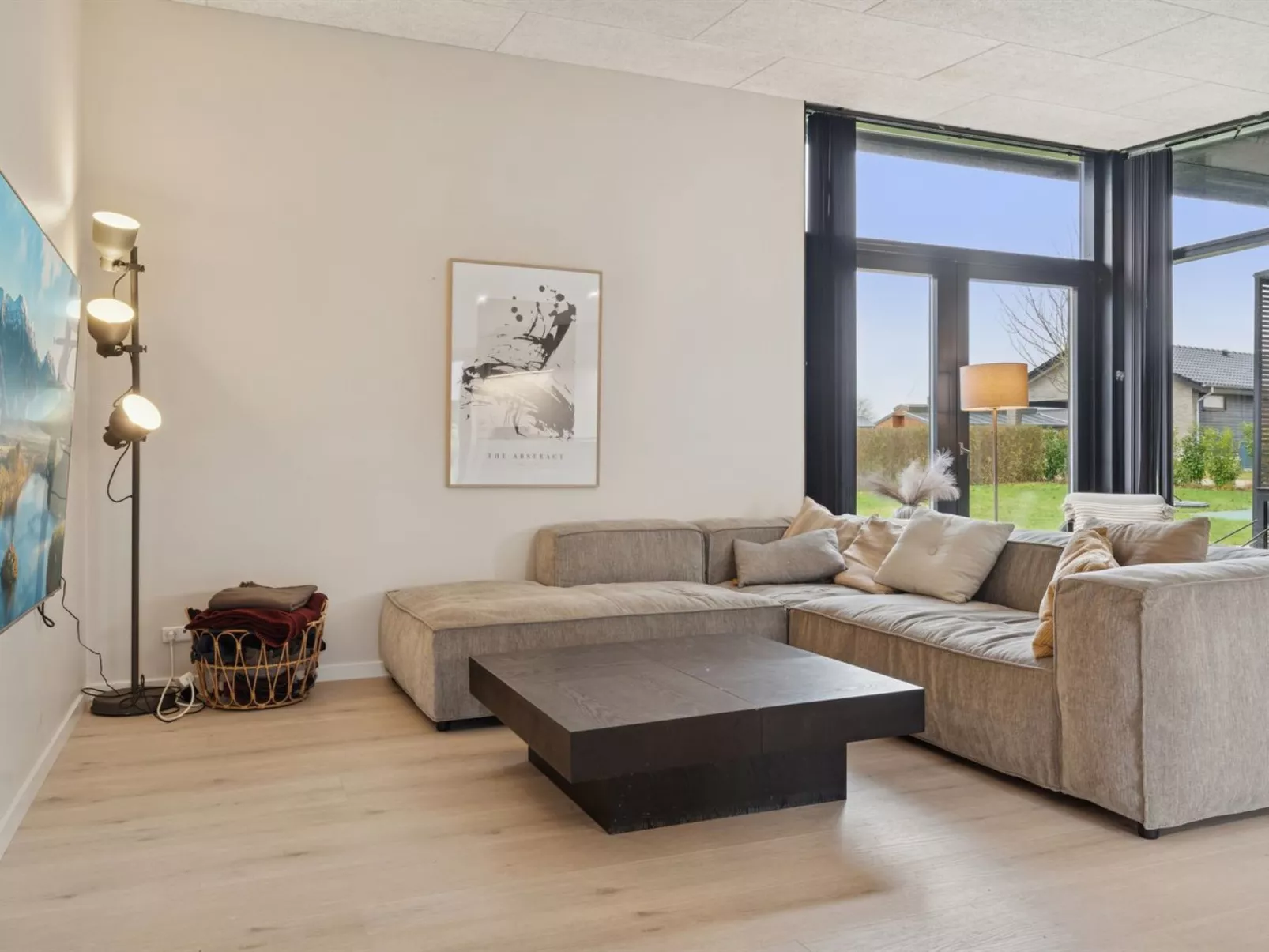 "Emelina" - 300m from the sea-Drinnen